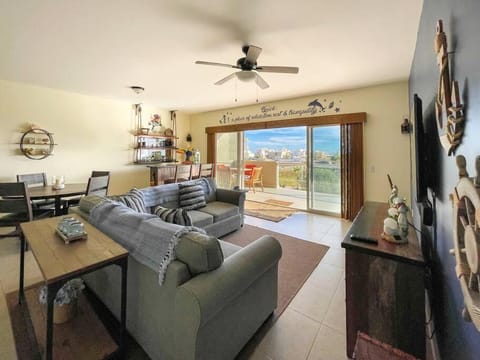 Glamorous Fully Equipped Condo with Amazing Sunset House in Rocky Point