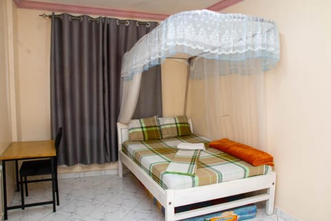 Beach Box Dimash Apartments Bed and Breakfast in Mombasa