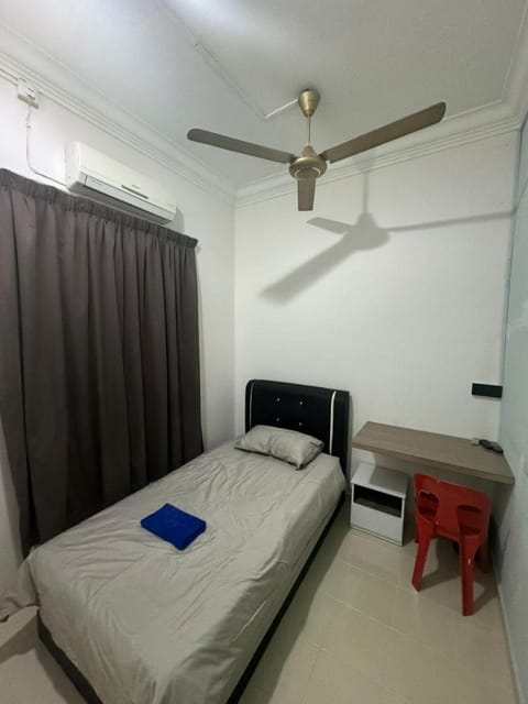 MOMO GUEST HOUSE Vacation rental in Terengganu, Malaysia