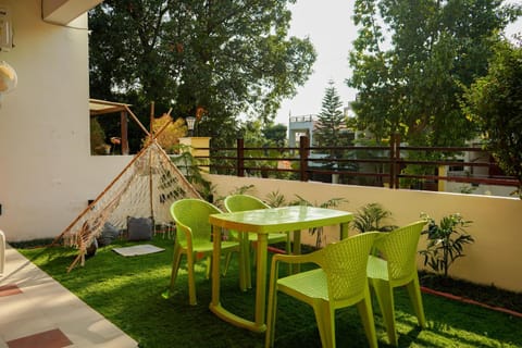 Patio, Spring, Garden, View (from property/room), Seating area, Garden view