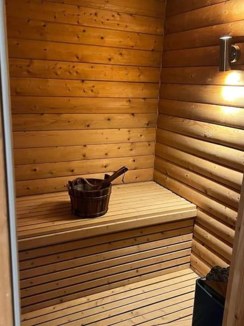Wonderful apartment with sauna Condo in Tromso