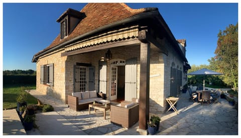 Le Petit Comte Bergerac an Oasis of Calm House in Bergerac