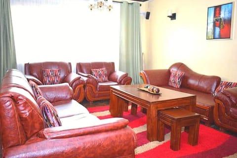 Impala luxurious 3bd Apartment in Nairobi