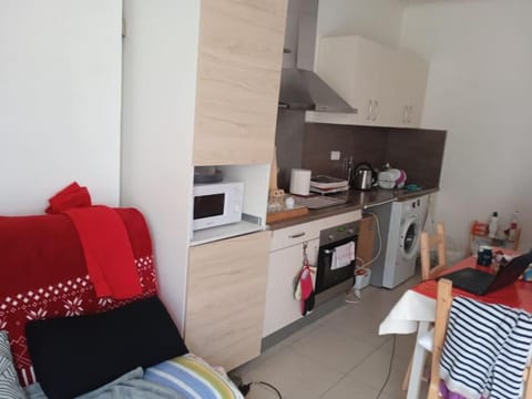 T3 53m² dans maison ville, terrasse, jardinet Apartment in Toulon