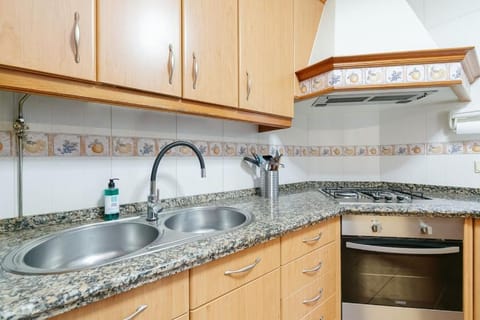 Kitchen or kitchenette, dishwasher, minibar, pet friendly, stove