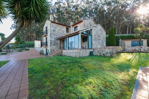 Property building, Natural landscape, Garden view