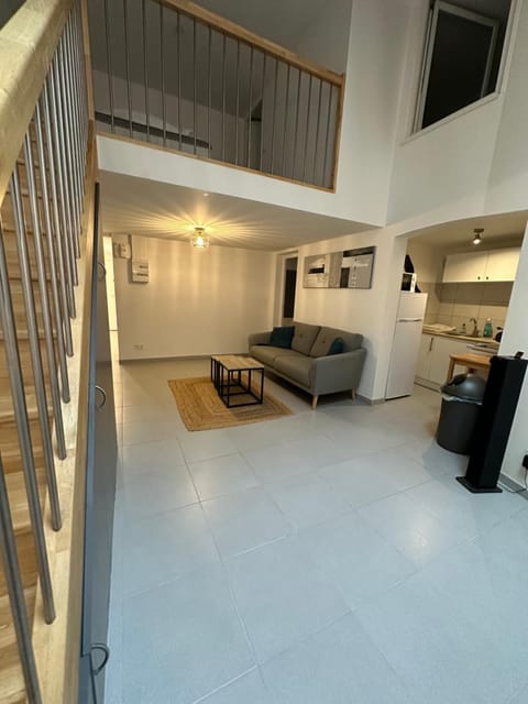 Le 58 - Loft Robespierre Apartment in Reims