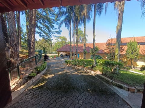 Casa Sítio em condomínio Mairiporã Beira represa House in State of São Paulo