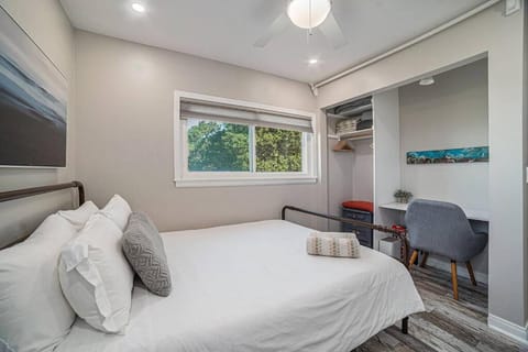 One bedroom retreat full kitchen/laundry 1GB Wi-Fi House in Bonita