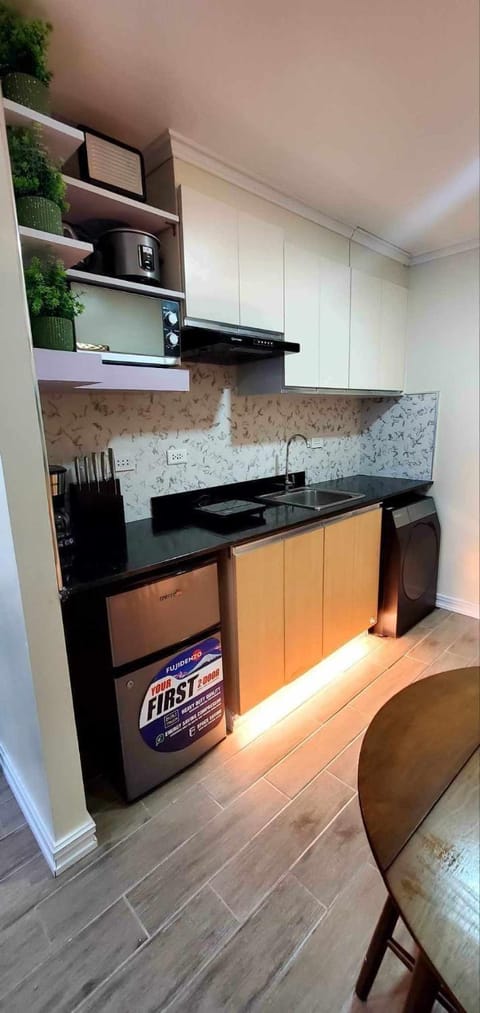 Aiza Suites One Regis-The Perfect Location Condo in Bacolod