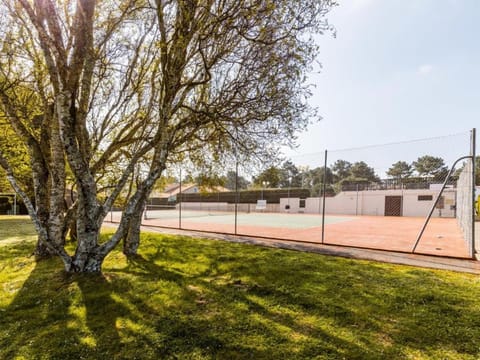 Other, Tennis court