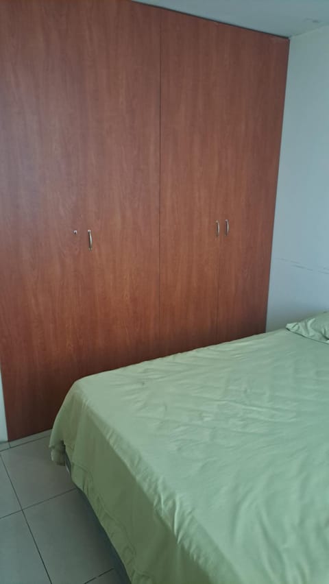 Habitación para una persona en Samborondón La Aurora Vacation rental in Guayaquil