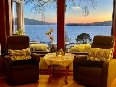 Living room, Seating area, Lake view, Mountain view, Sea view