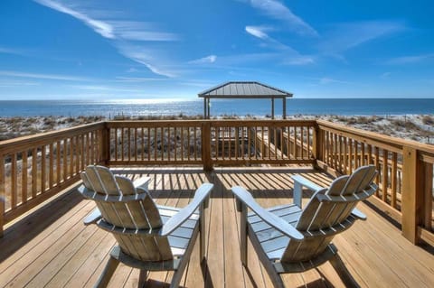 4003 E Beach Drive House in Oak Island