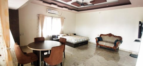 SHAN Stay home No Vacation rental in Mysuru