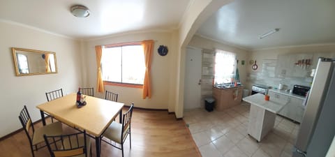 Kitchen or kitchenette, Dining area, dishwasher, pet friendly