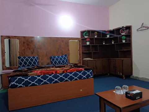 Lasani View Guest House Bed and Breakfast in Lahore