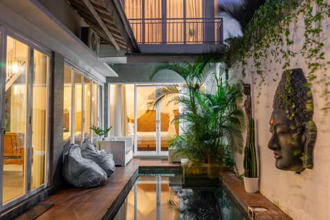 Garden, Swimming pool