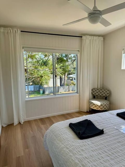 The Old Artist Residence, Boreen Point Boutique Accomodation Condo in Noosa Shire
