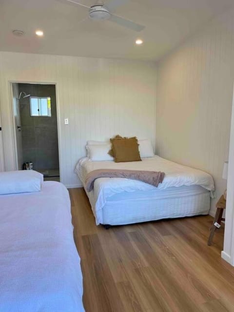 Studio 2 Boreen Point Boutique Accommodation Apartment in Noosa Shire