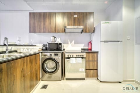 Kitchen or kitchenette, minibar, pet friendly, stove, toaster, washing machine