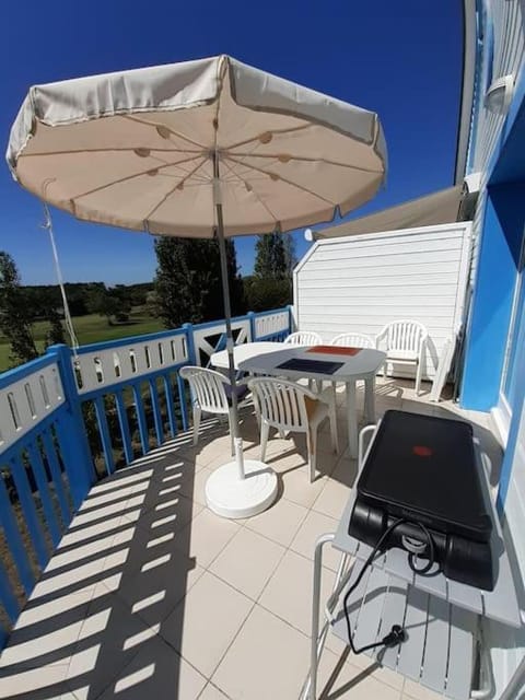 BBQ facilities, View (from property/room), Balcony/Terrace, Dining area