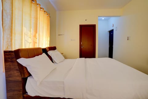 OYO PRANITH SKY ROOMS Hotel in Bengaluru