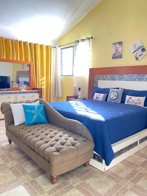 Casa privada 4 habitaciones aires, piscina billar agua caliente 3 minutos de la playa House in María Trinidad Sánchez Province