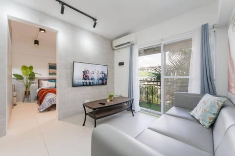 Bed, TV and multimedia, Balcony/Terrace, Living room, Seating area