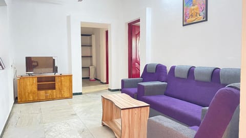 White House - 2BHK - Esha Apartment Condominio in Coimbatore