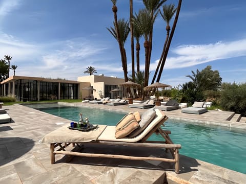 Pool view, Swimming pool, sunbed