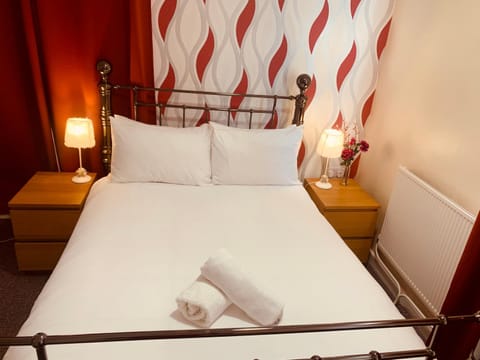 Preston Hotel Bed and Breakfast in Yeovil