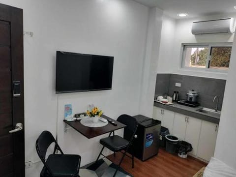 Luna Prime Hub And Inn Bed and Breakfast in Olongapo