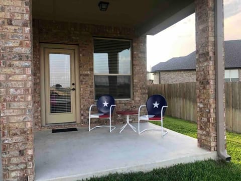 Casa Verona- spacious 5 br/ 3.5 ba in H Heights Maison in Harker Heights