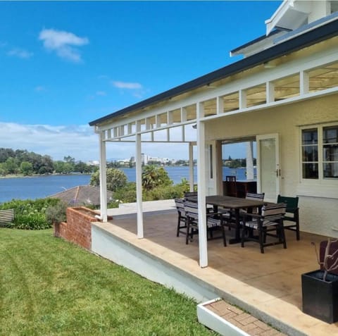 Property building, Patio, View (from property/room), Dining area, Garden view, Lake view