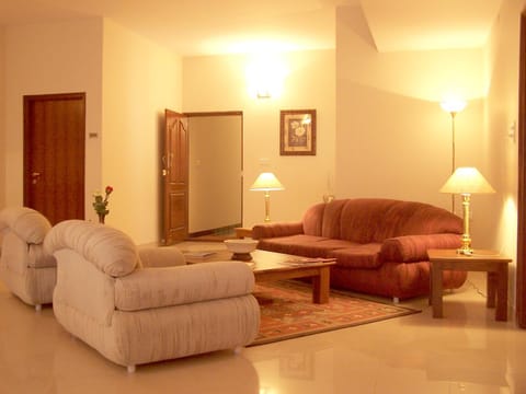 Sterling Living Space - Residency Road Condo in Bengaluru