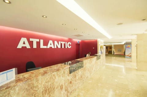 Hotel Atlantic by Hoteles Centric Hôtel in Es Canar