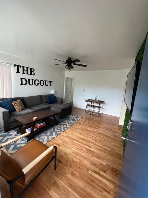 The Dugout Apartment in Pacific Beach