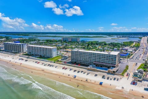 Pirates Cove Unit G22 Hotel in Daytona Beach Shores