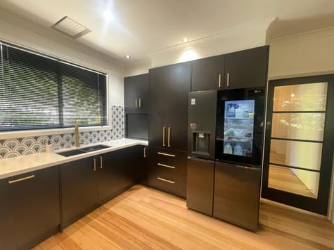 Kitchen or kitchenette, minibar, pet friendly