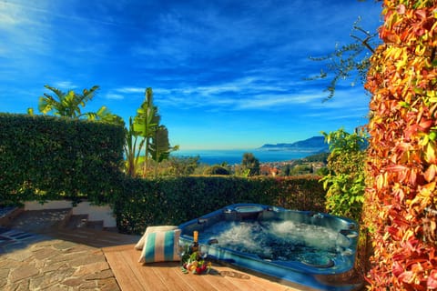 Hot Tub, Sea view