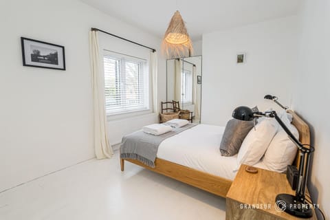 Mudeford Modern cottage, 8 guests, garden, parking - Ivy Cottage House in Christchurch