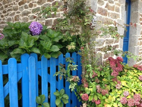 Le charme d'une chaumière typiquement bretonne House in Concarneau