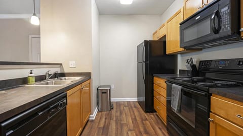 Landing Modern Apartment with Amazing Amenities (ID9830X28) Condo in Greer