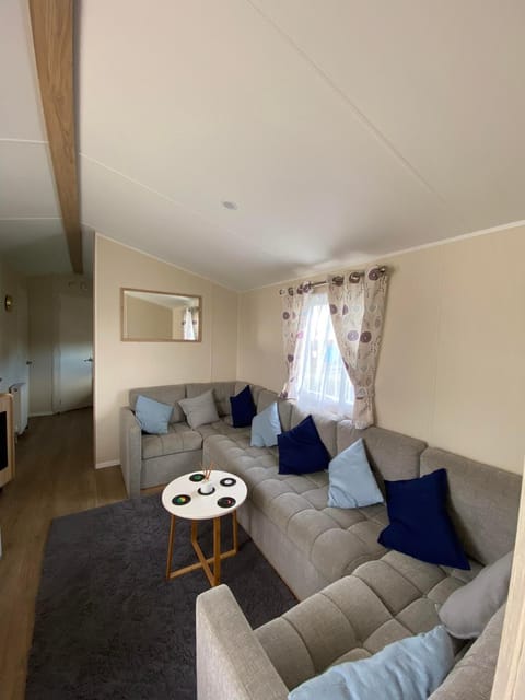 Casa Louise, West Sands, Seal Bay Resort, Selsey House in Selsey