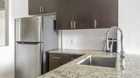 Landing Modern Apartment with Amazing Amenities (ID9801X81) Condo in Town N Country