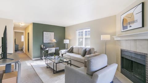 Landing Modern Apartment with Amazing Amenities (ID8880X28) Copropriété in Federal Way