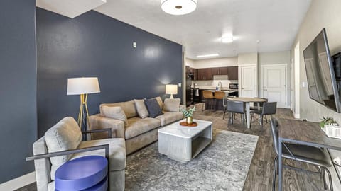 Landing Modern Apartment with Amazing Amenities (ID4626X4) Condominio in Salt Lake City