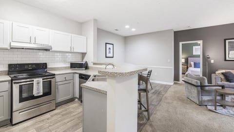 Landing Modern Apartment with Amazing Amenities (ID7748X2) Condo in Lithia Springs