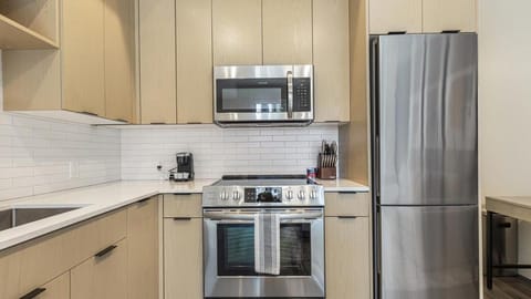 Landing Modern Apartment with Amazing Amenities (ID1508X24) Copropriété in Sellwood - Moreland